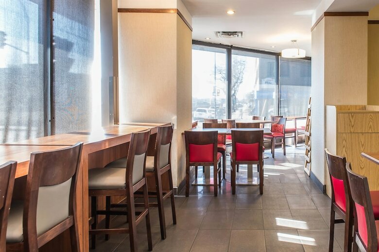 Hotel Ramada Plaza By Wyndham Montreal