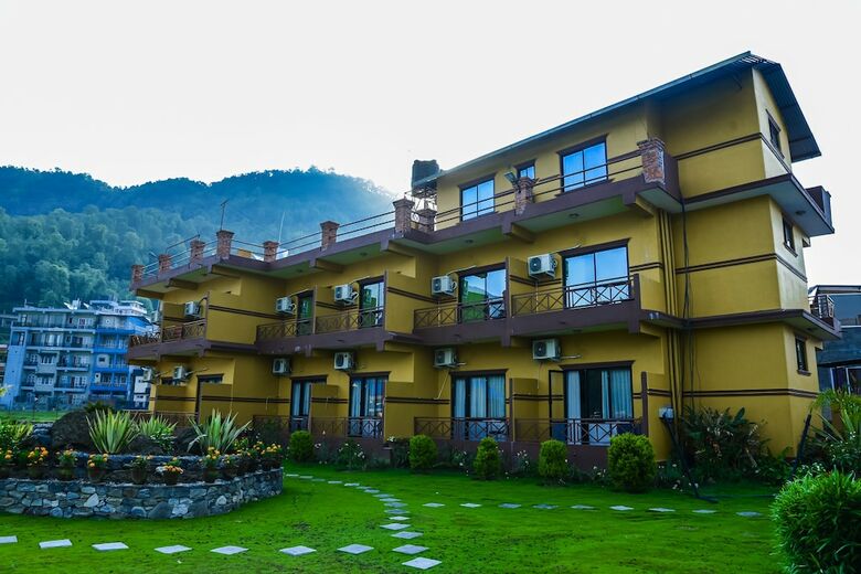Hotel Lakefront