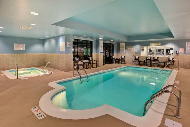 Hotel Holiday Inn Express And Suites Fort Wayne