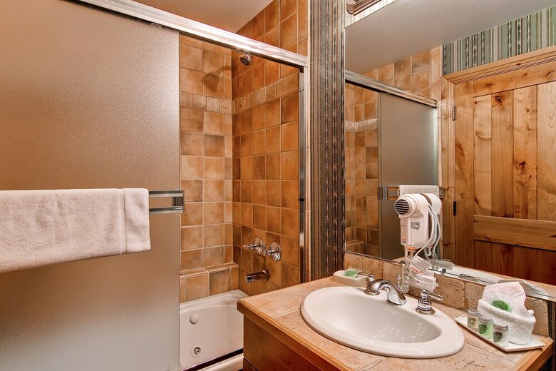 Torian Plum Condominiums By Steamboat Resorts