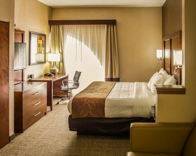 Hotel Quality Suites Nyc Gateway