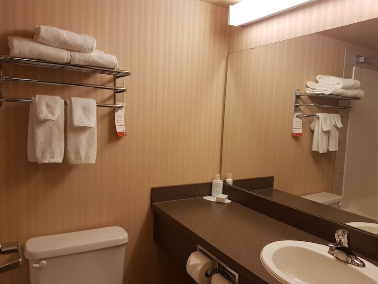 Hotel Super 8 By Wyndham Fort Nelson Bc