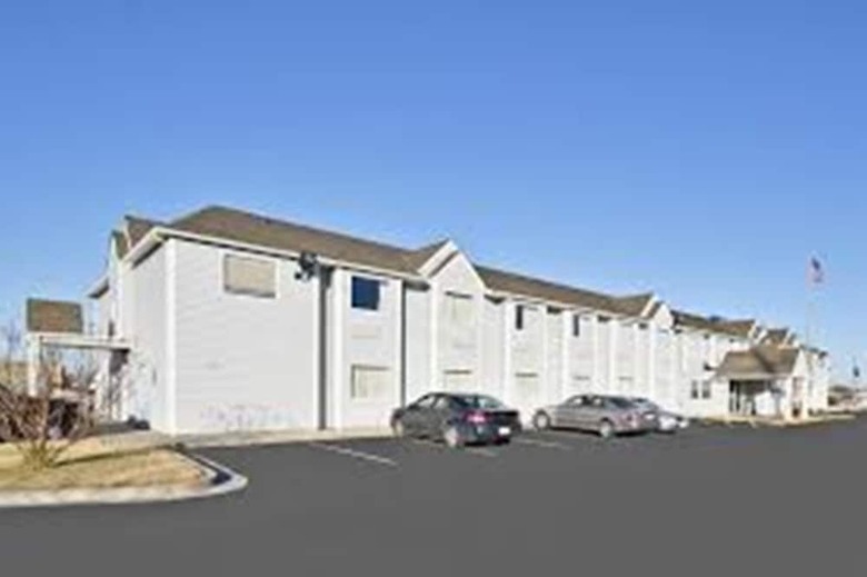 Hotel Americas Best Value Inn & Suites Ada