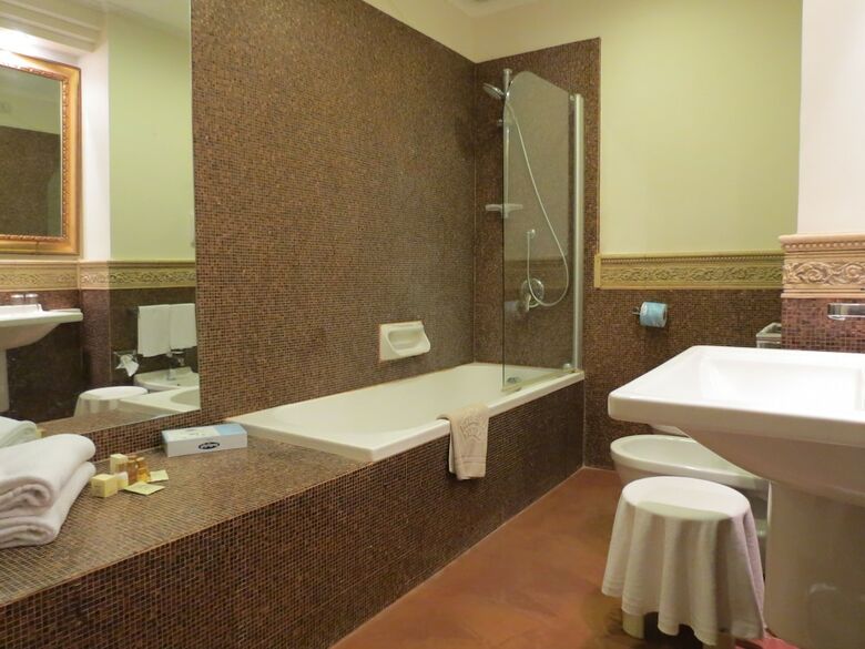 Hellenia Yachting Hotel