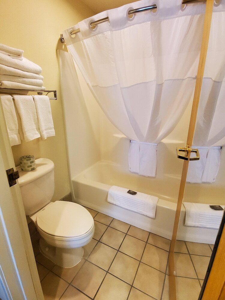 Hotel Country Inn & Suites By Radisson, Bend, Or