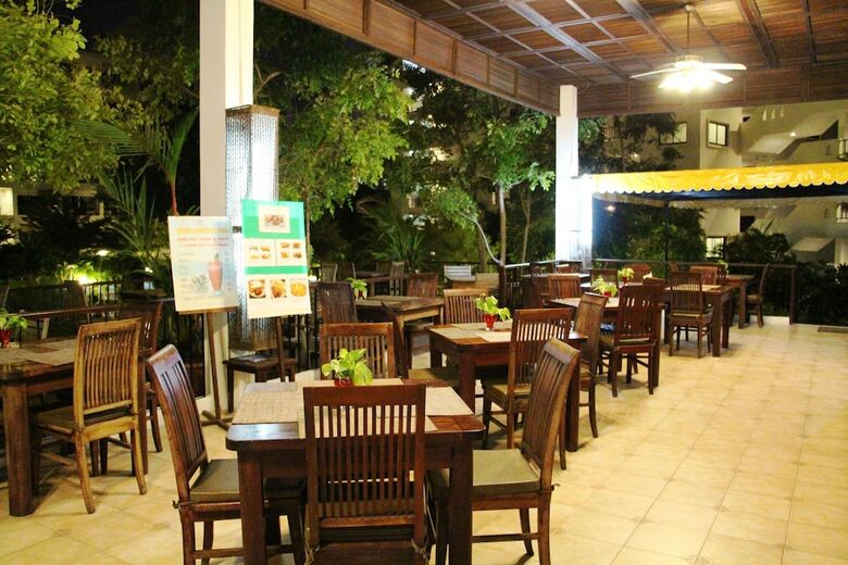 Wongamat Privacy By Good Luck Apartments