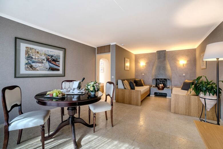 Corfu Holiday Palace Hotel