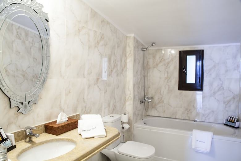 Corfu Holiday Palace Hotel