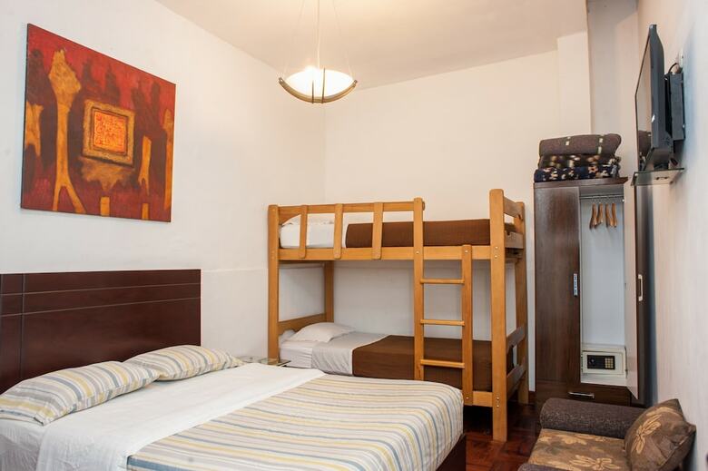 Hostal Albergue Verde