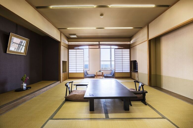 Hotel New Tsuruta