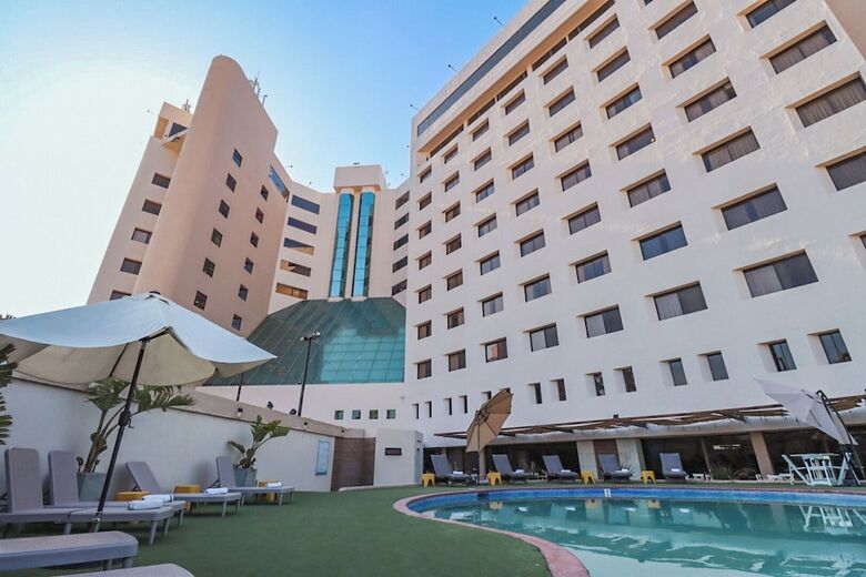 Hotel Corona Plaza