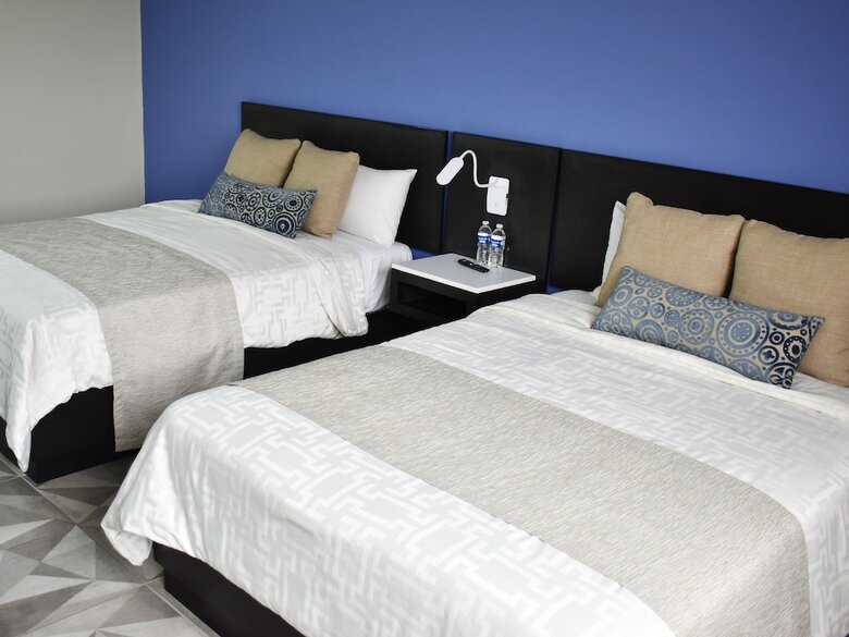 Hotel Corona Plaza