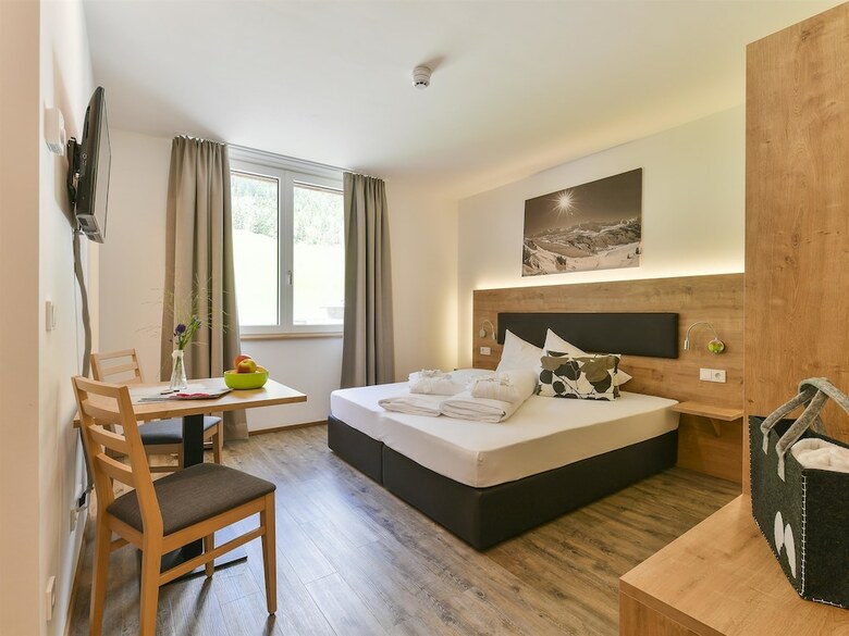 Aparthotel Alpine Lodge Kl�sterle Am Arlberg