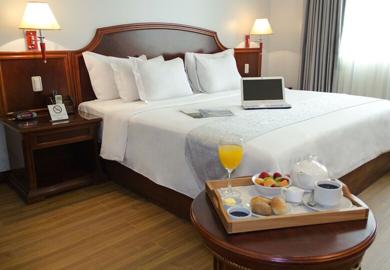 Kingdom Hotel