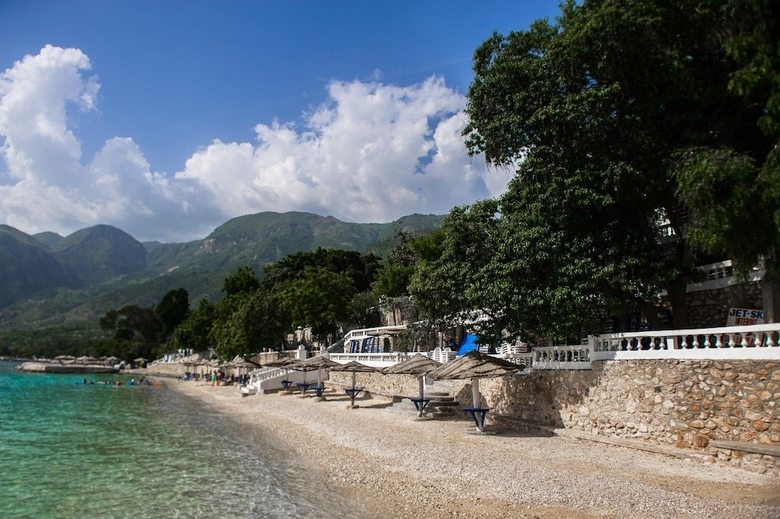 Hotel Wahoo Bay Beach Club & Resort