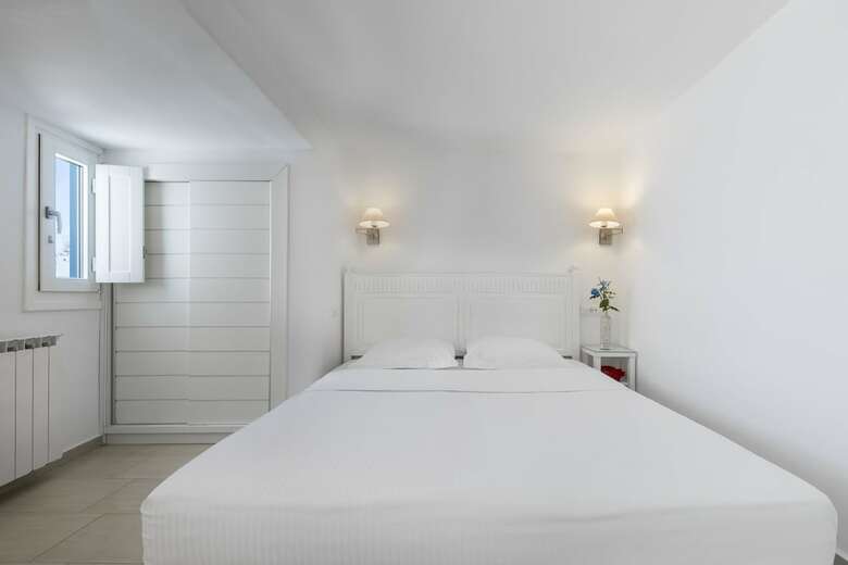 Carbonaki Hotel