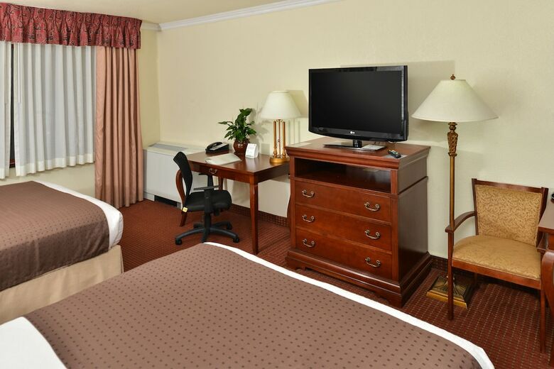 Hotel Holiday Inn Rancho Cordova