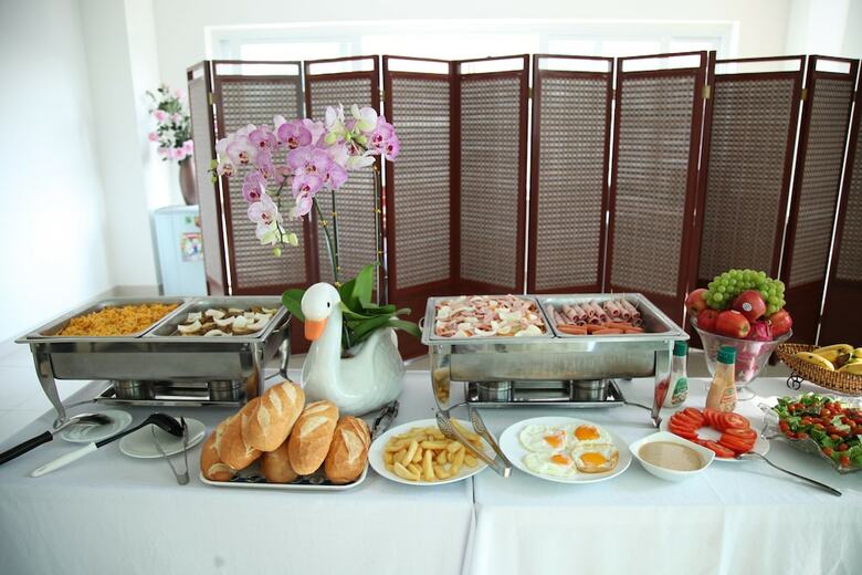 Thien Ha Hotel And Apartment