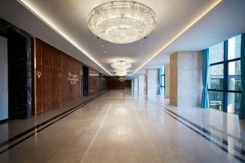 Sheraton Grand Zhengzhou Hotel
