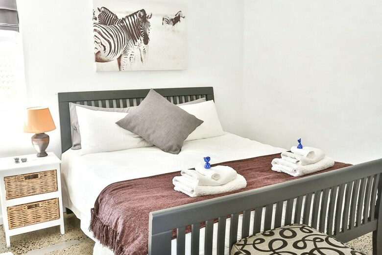 Hotel Abington Manor - Fish Hoek Guesthouse