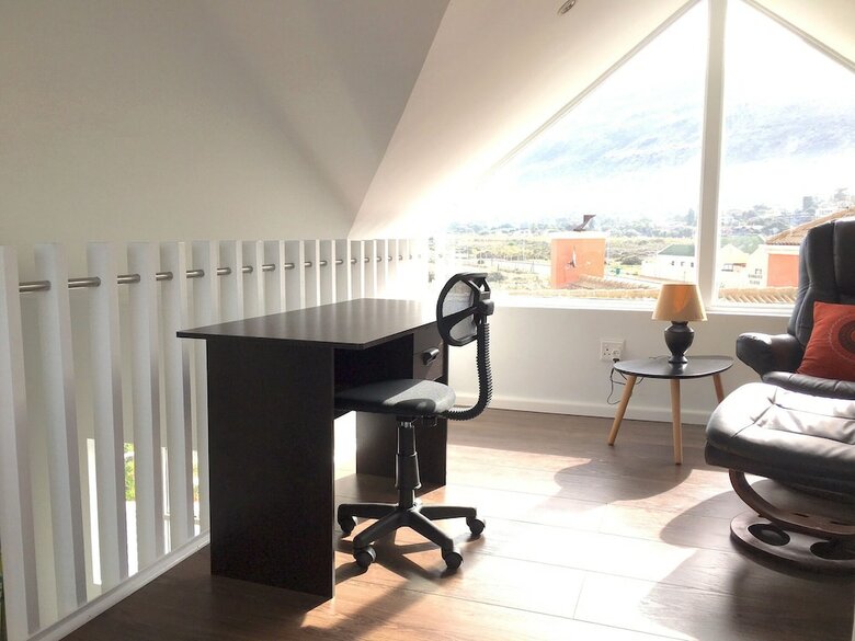 Hotel Abington Manor - Fish Hoek Guesthouse