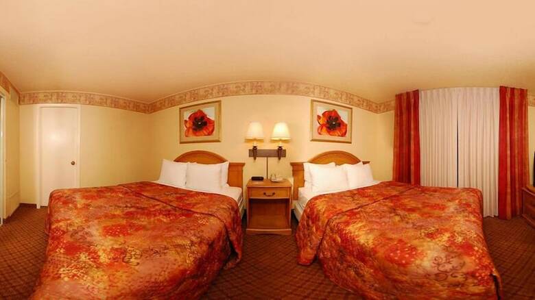 Hotel Pan American Inn & Suites