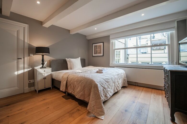 Short Stay Group The Grand Singel Luxury Serviced Apartments