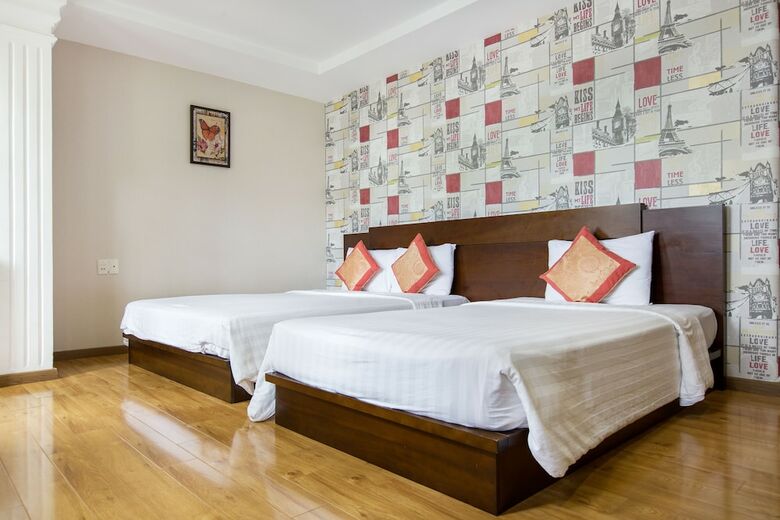 Little Brick Saigon Hotel