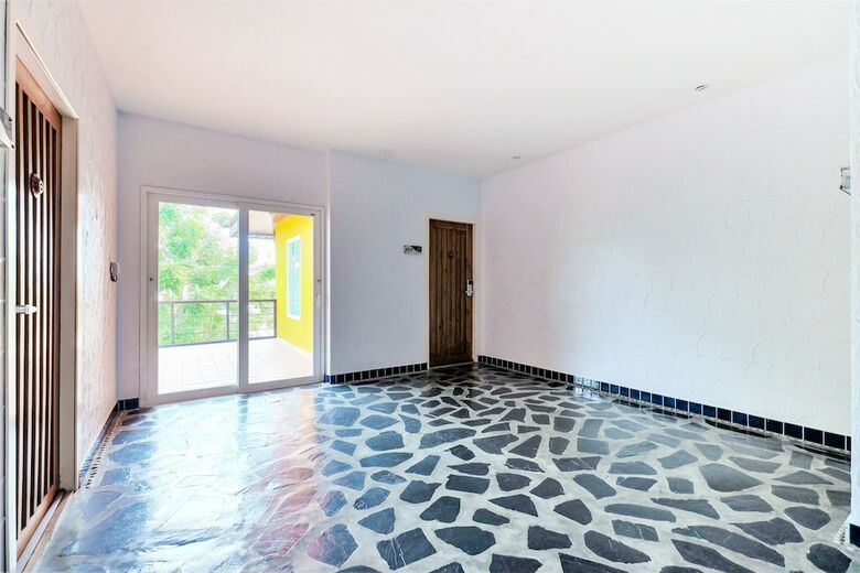Apartamento Oyo The Chalet Phuket Resort