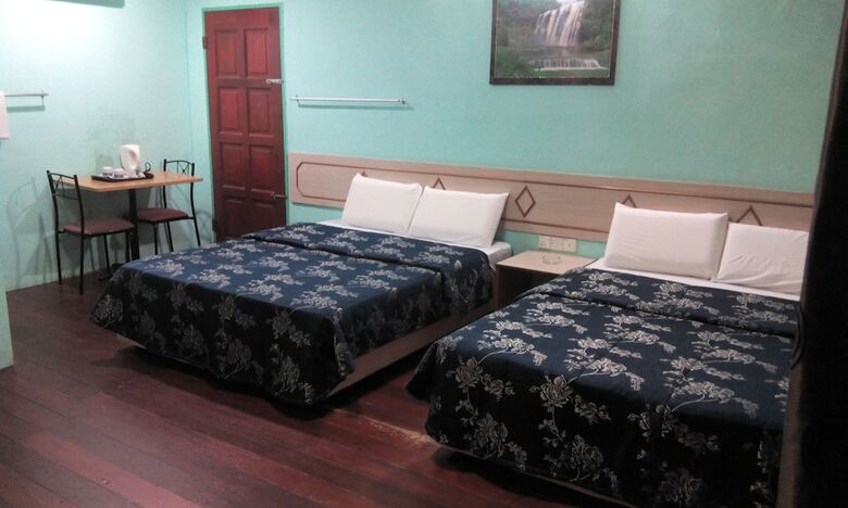 Hotel Purnama Beach Resort