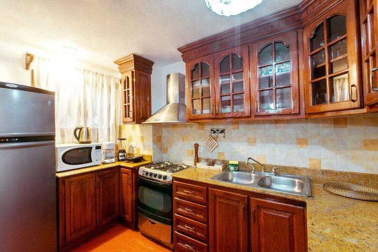 Villa Los Corales Tropical Beach Resort & Spa