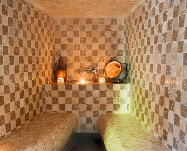 Hotel H�tel Le Catalan Restaurant Le Miradou