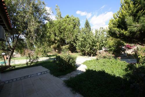 Alonia Villas