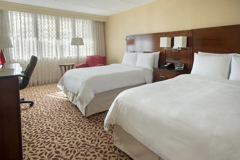 Hotel Long Island Marriott