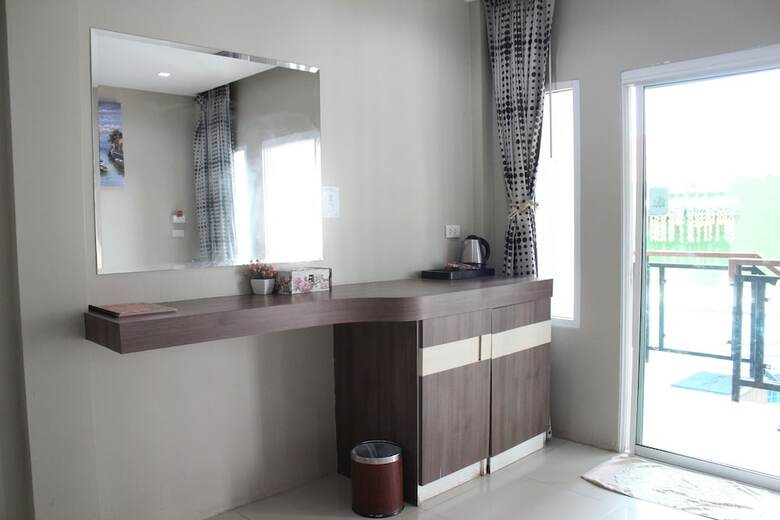 Hotel Bee Orchid Pool Villa