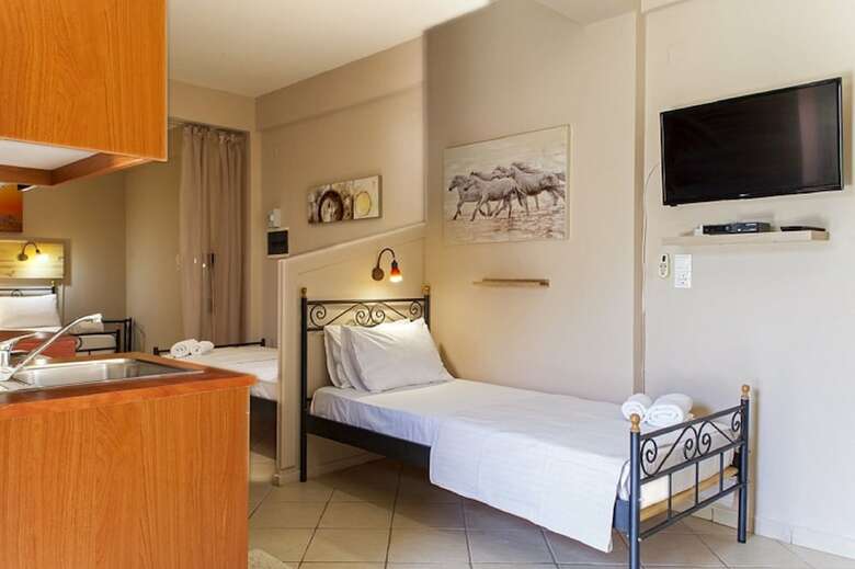 Aparthotel Estate Kares