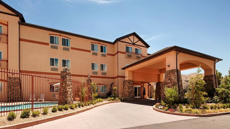 Best Western Plus Zion West Hotel