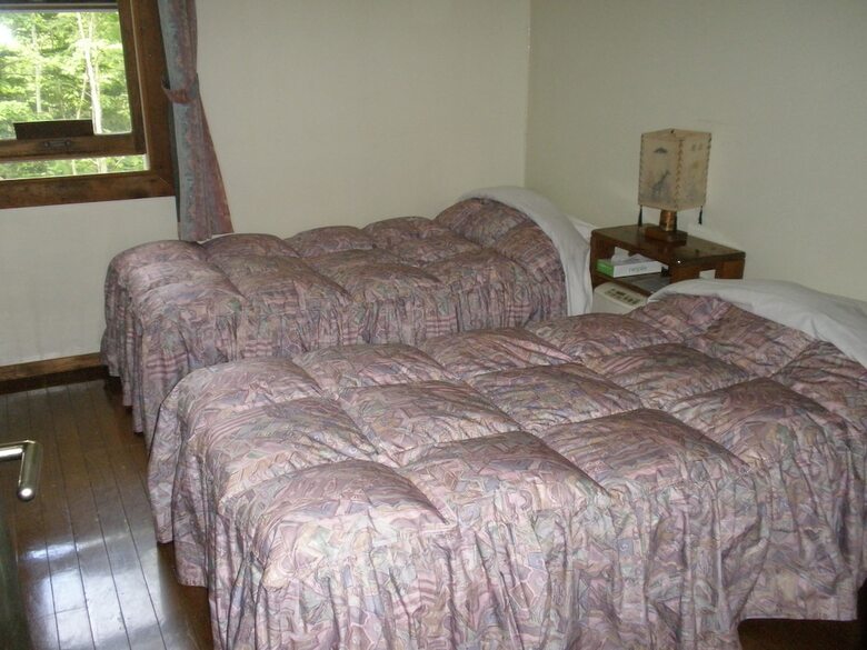 Bed & Breakfast Pension & Restaurant Bistare Kana