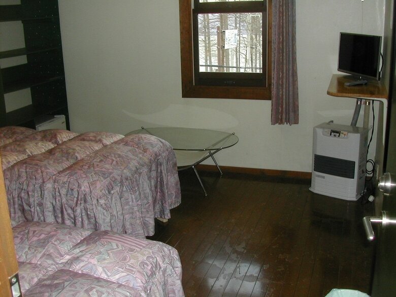 Bed & Breakfast Pension & Restaurant Bistare Kana