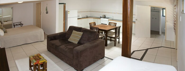 Hotel Hillcrest Guest House Cooktown