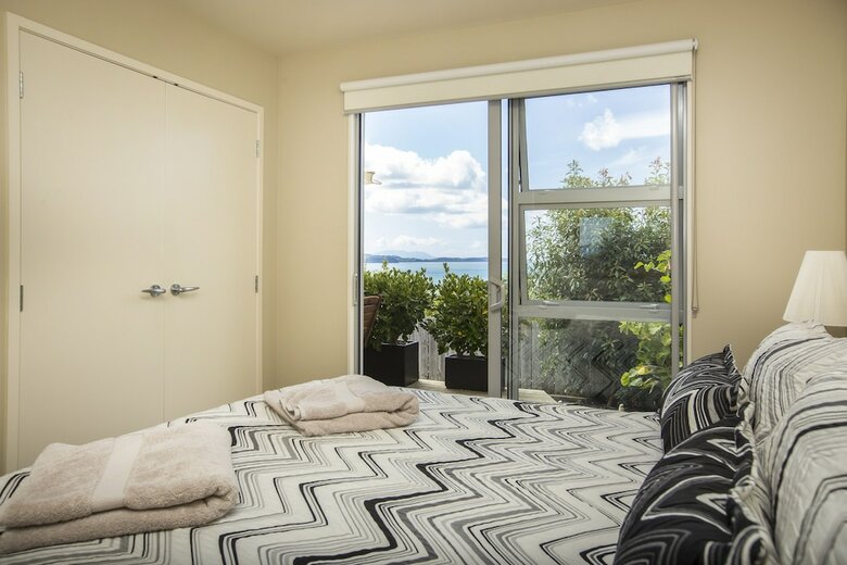 Bed & Breakfast Tahi Lodge - Matakana Coast