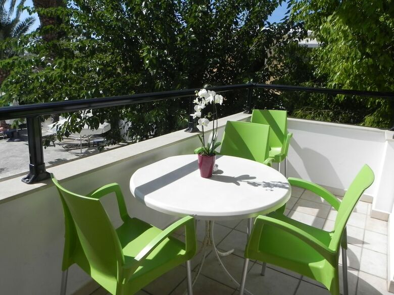 Andries Apartments