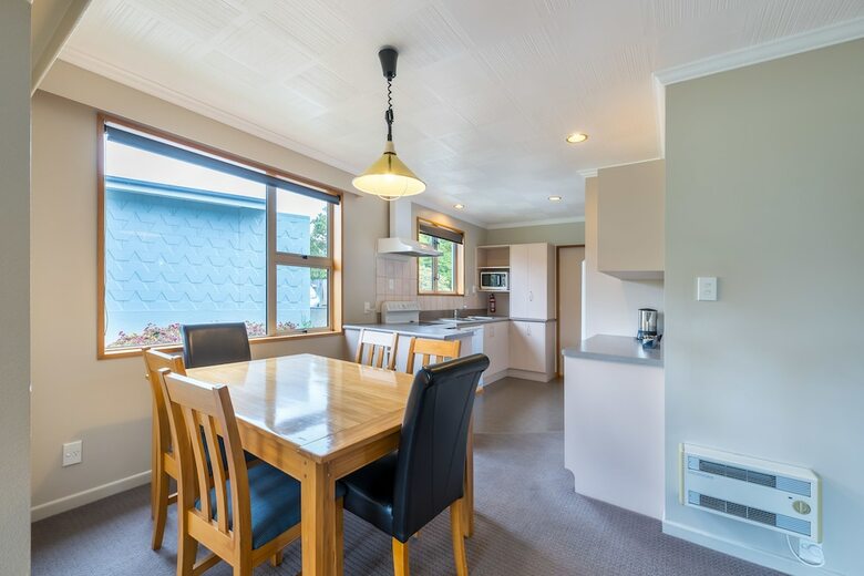 Lakeside Motel And Apartments - Te Anau