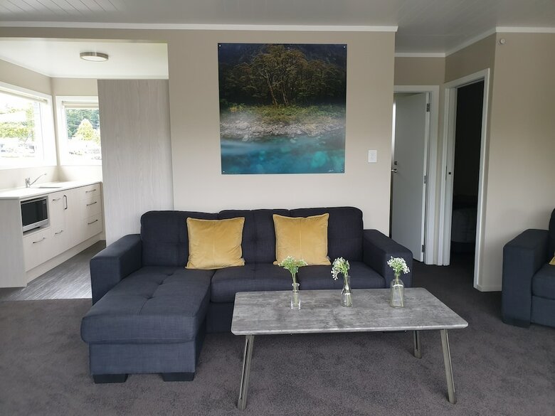 Lakeside Motel And Apartments - Te Anau