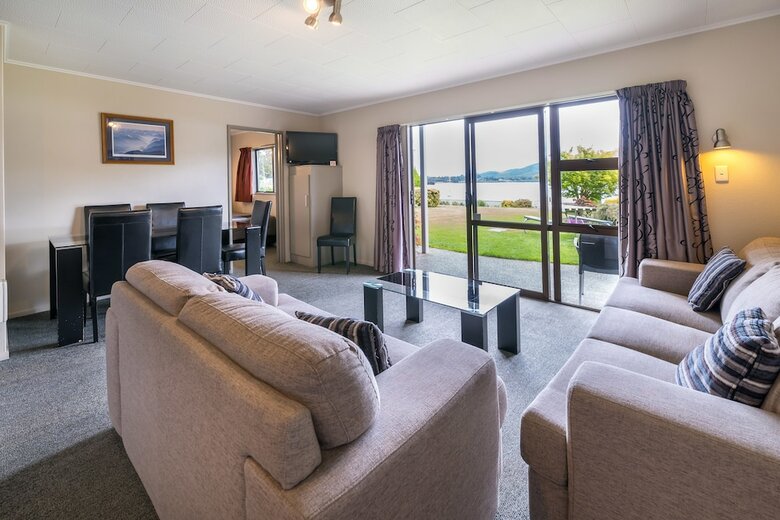 Lakeside Motel And Apartments - Te Anau
