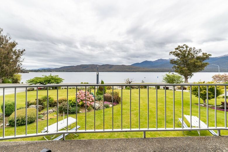 Lakeside Motel And Apartments - Te Anau