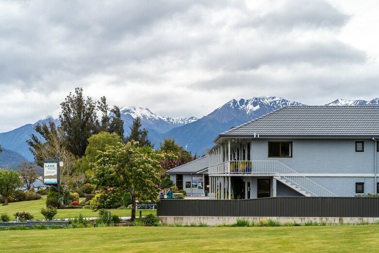 Lakeside Motel And Apartments - Te Anau