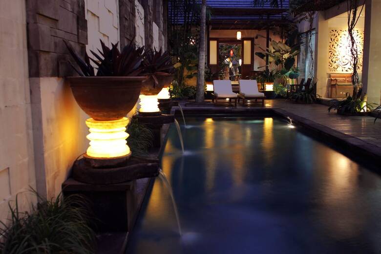 Hotel Cinta Grill & Inn