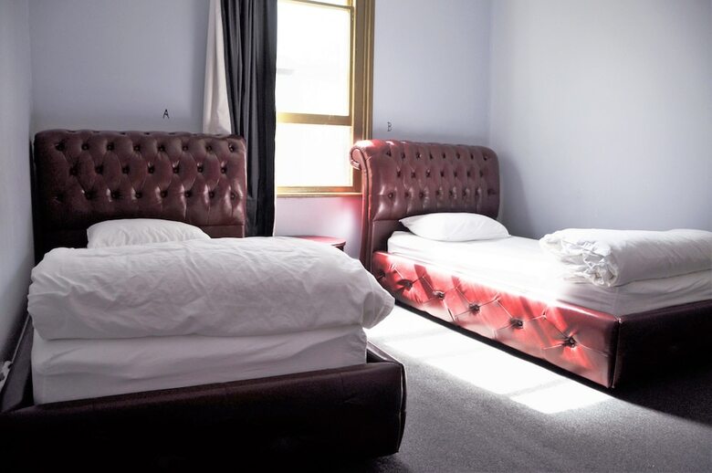 Hostal The Backpackers Imperial Hotel - Hostel