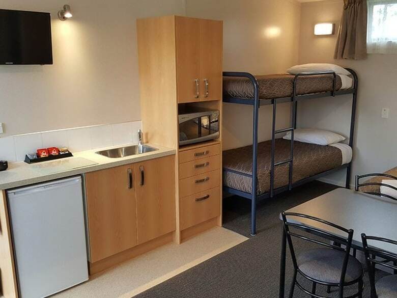 Amber Kiwi Holiday Park & Motel